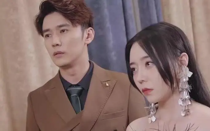 《且以情深共此生》：霸道总裁爱上我，甜宠剧情齁甜来袭！